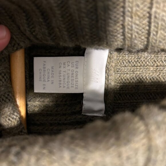 Open Side Slit Vest - Picture 7 of 8